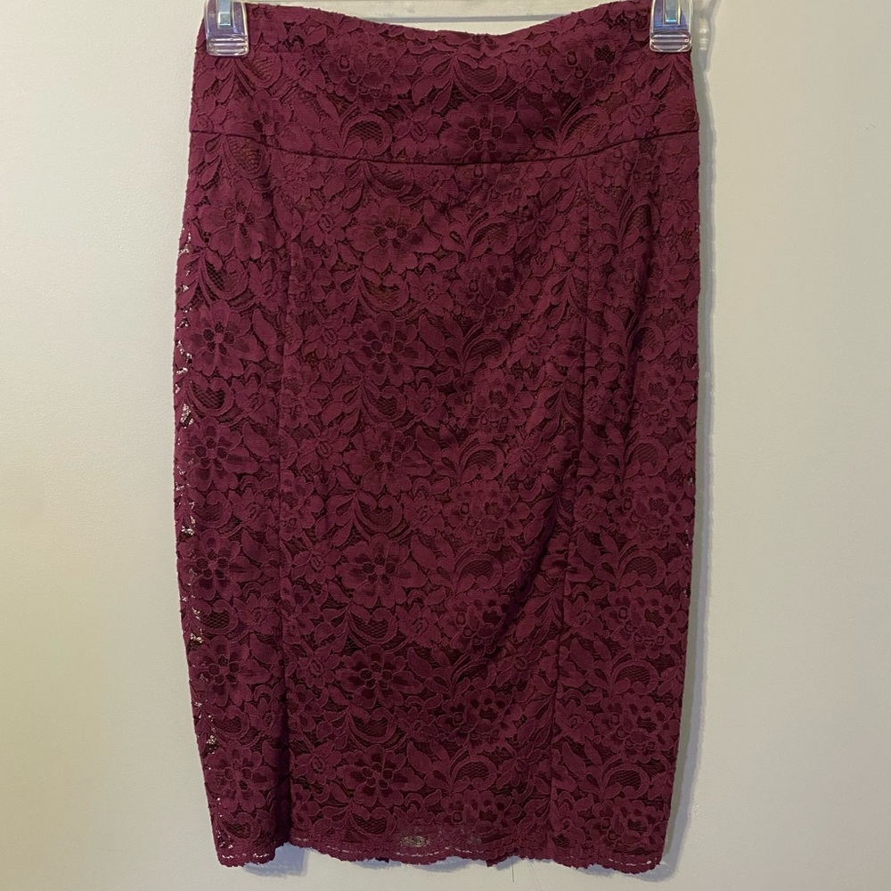 Express Lace Pencil Skirt